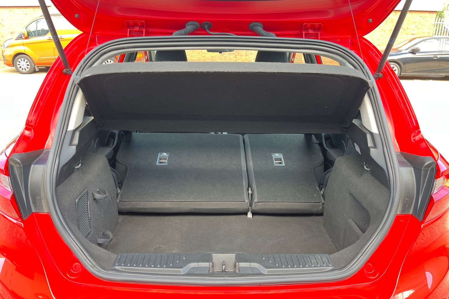 Ford Fiesta Photo 23
