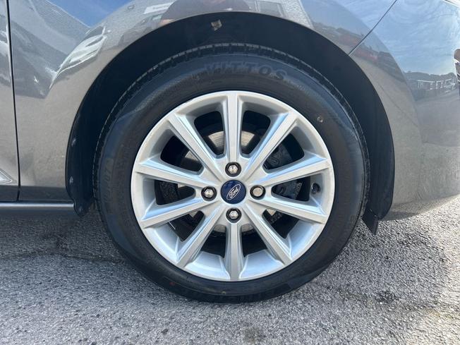 FORD Fiesta Photo 25