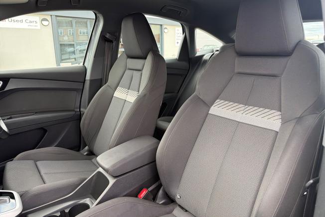 AUDI Q4 E-Tron Photo 40