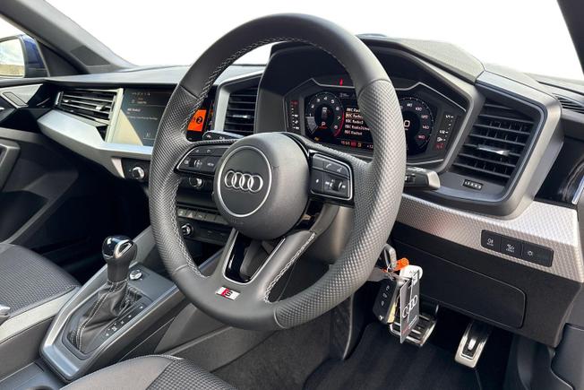 AUDI  A1 Sportback  Photo 6