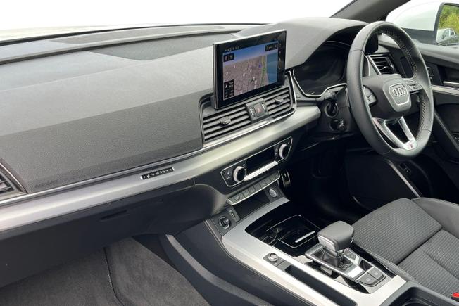 AUDI Q5 Photo 2