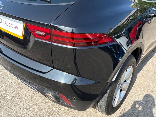 JAGUAR E-Pace Photo 18