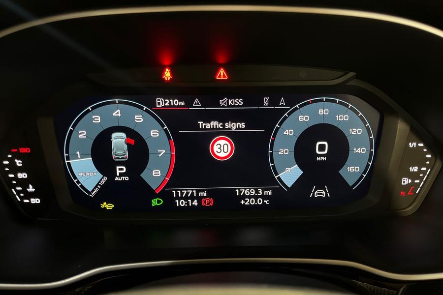 Audi Q3 Photo autoimg-a4ae39288312f2c8182d040a38388900e1ef9fb0.jpg