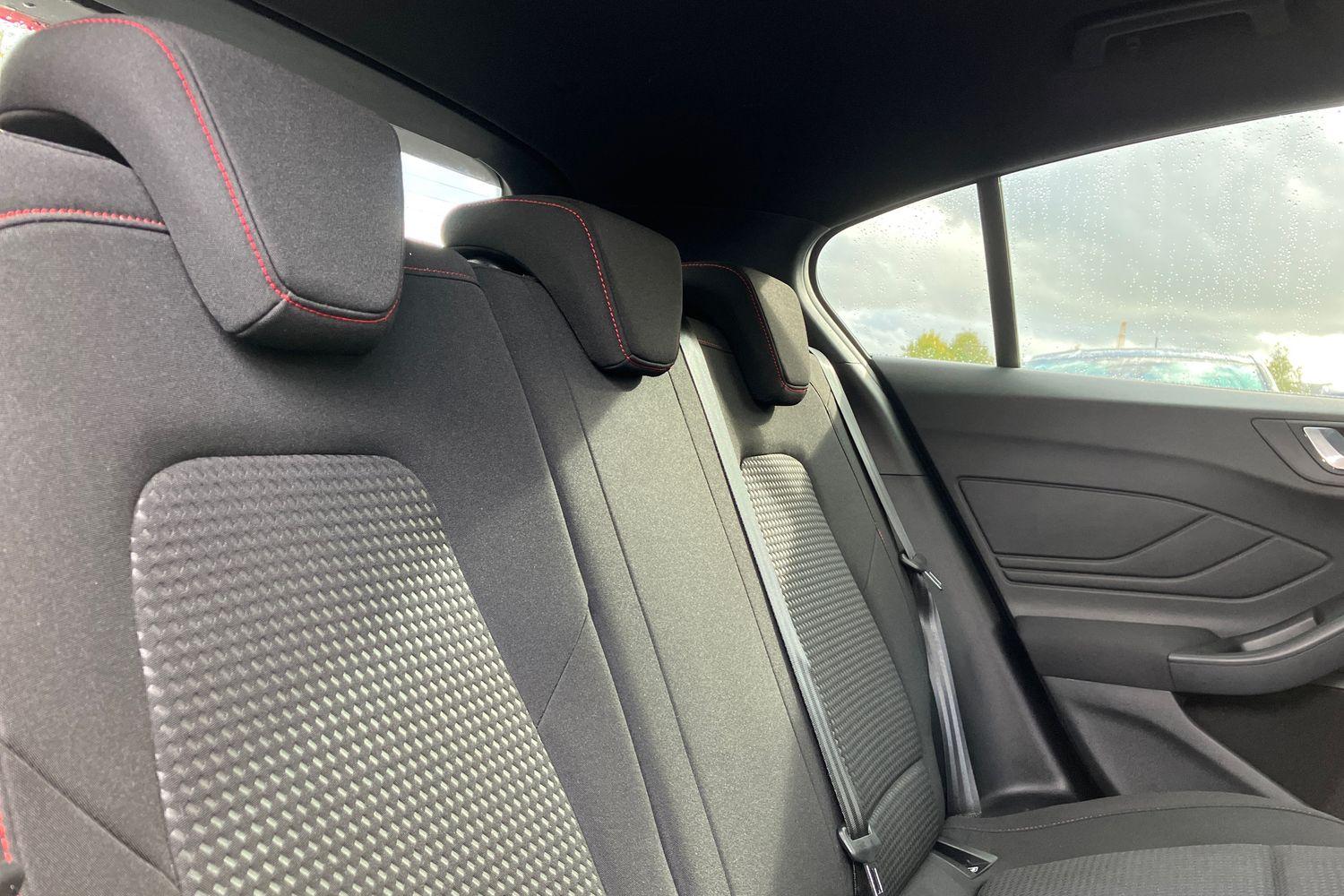 Ford FOCUS Photo 19