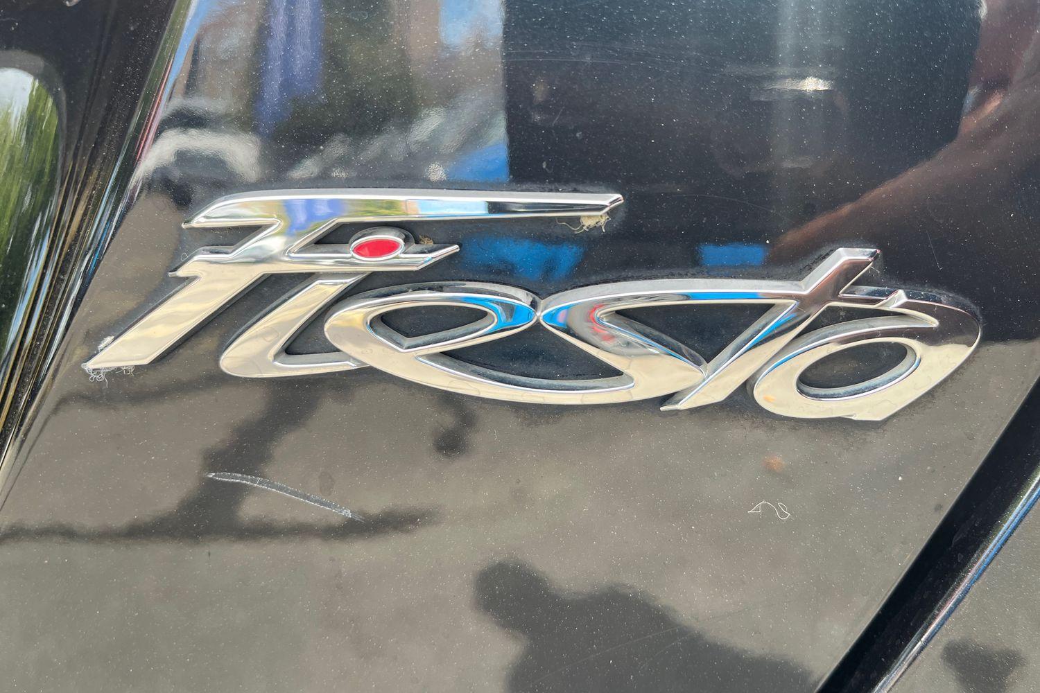 Ford FIESTA Photo 39