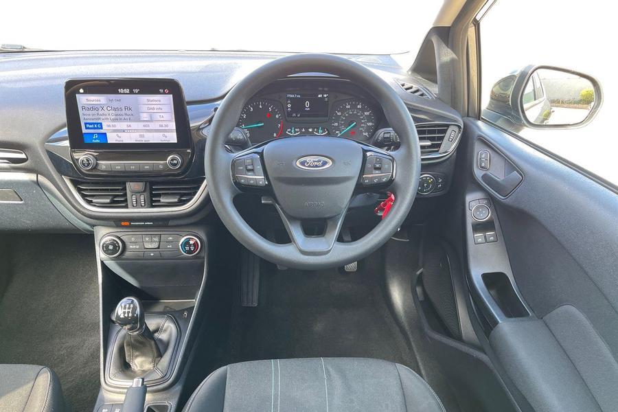 Ford Fiesta Photo autoimg-a4bf6ac58be80257f759db9792734d239acde7d6.jpg
