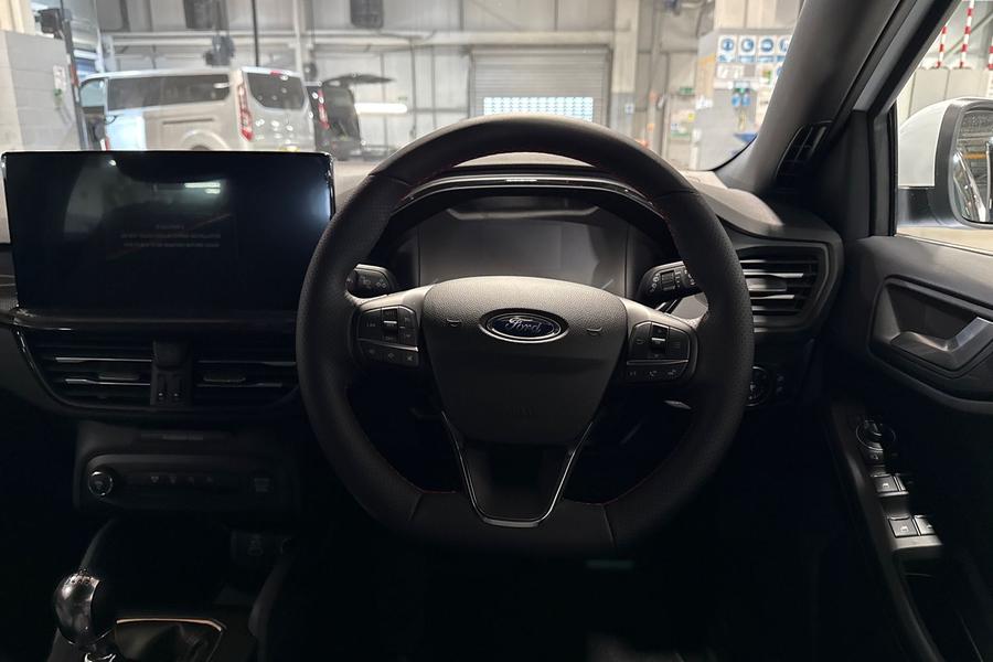 Ford Focus Photo autoimg-a4c1f1633d801a14f879e147c81def94aaa4facb.jpg