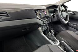 VOLKSWAGEN Polo Photo 2