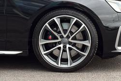 AUDI S4 Photo 5