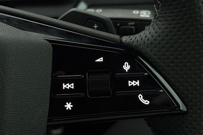 AUDI Q6 E-Tron Photo 17