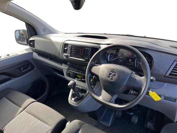 Vauxhall Vivaro Photo autoimg-a4c934ee69fea19e798596600516ec2e641aa524.jpg