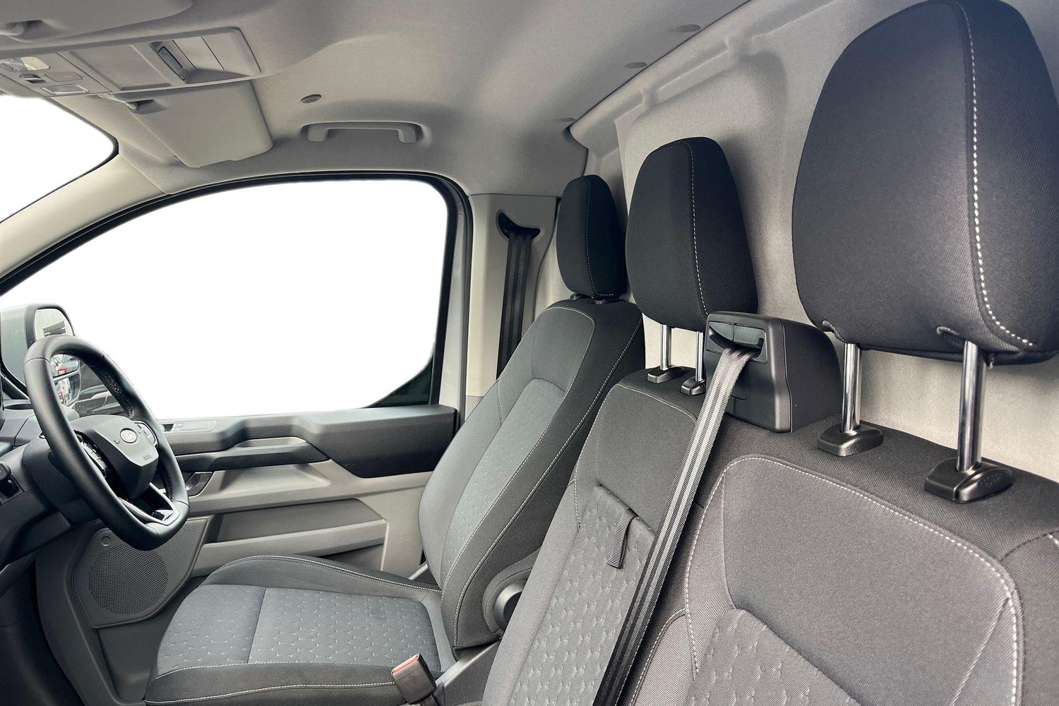 Ford E-TRANSIT CUSTOM Photo 9
