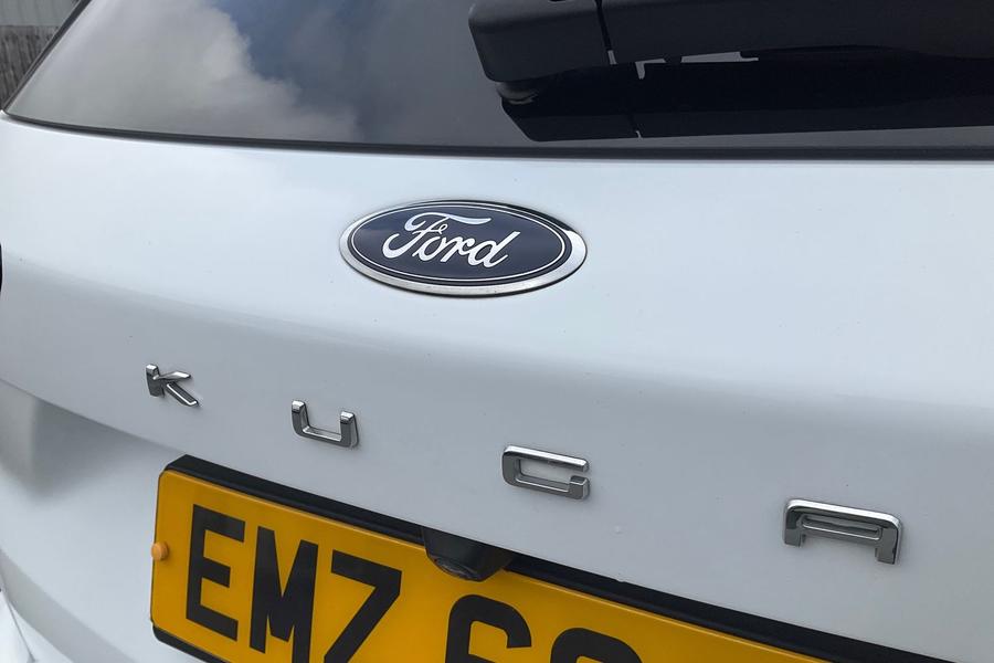 Ford KUGA Photo autoimg-a4d724e80996228011bbfb4f86c64d64f29429b8.jpg