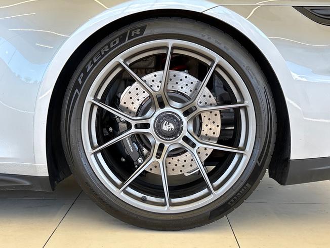 PORSCHE 911 Photo 26