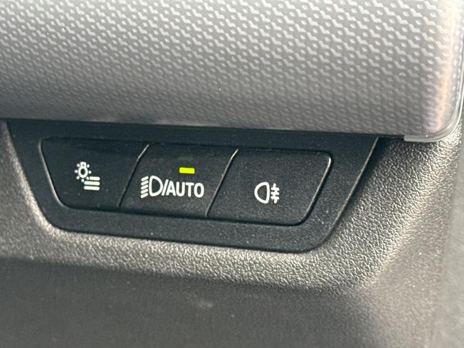BMW Ix2 Photo 28