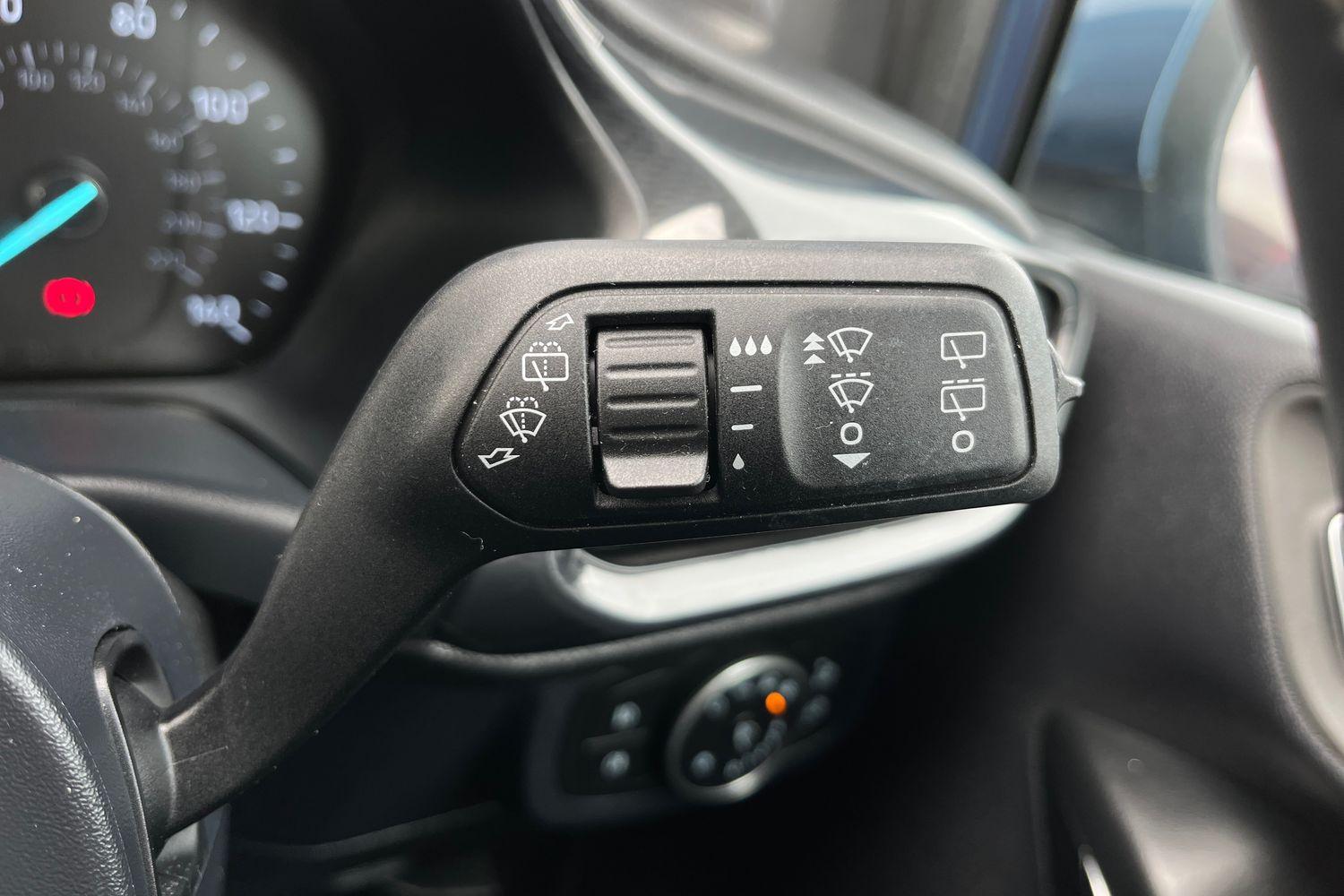 Ford Fiesta Photo 14