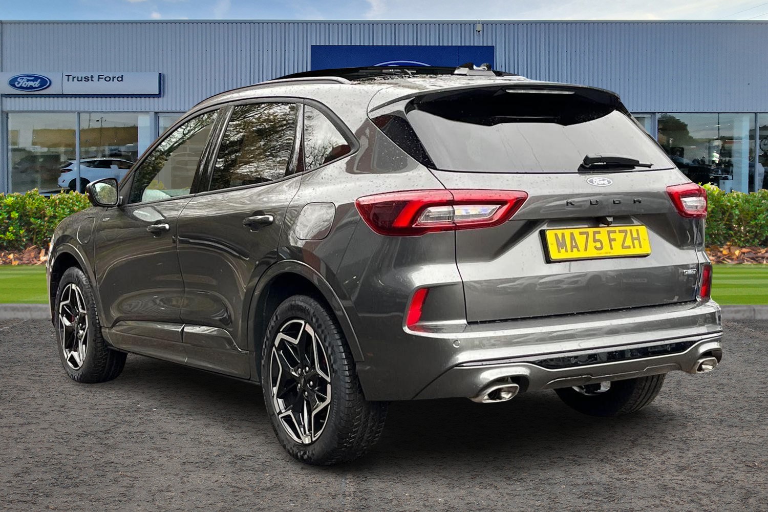 Ford Kuga Photo 1