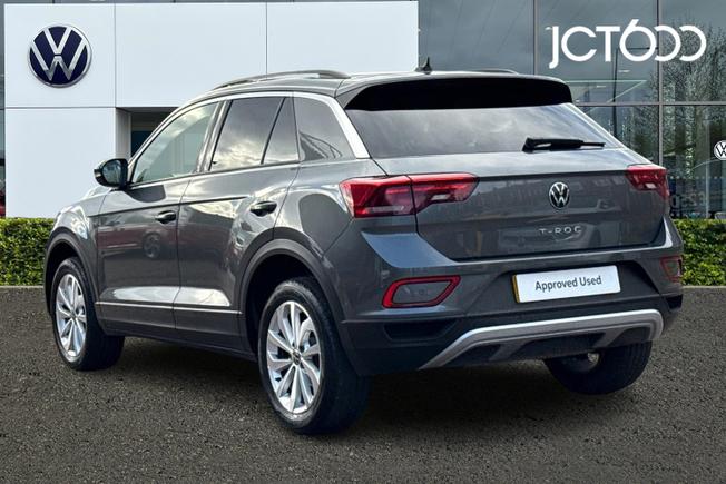 VOLKSWAGEN T-Roc Photo 3