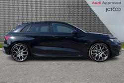 AUDI RS3 Photo 4