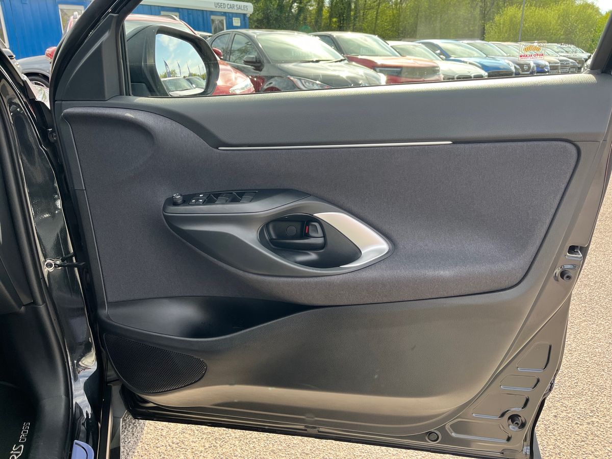 Toyota Yaris Cross Photo 25