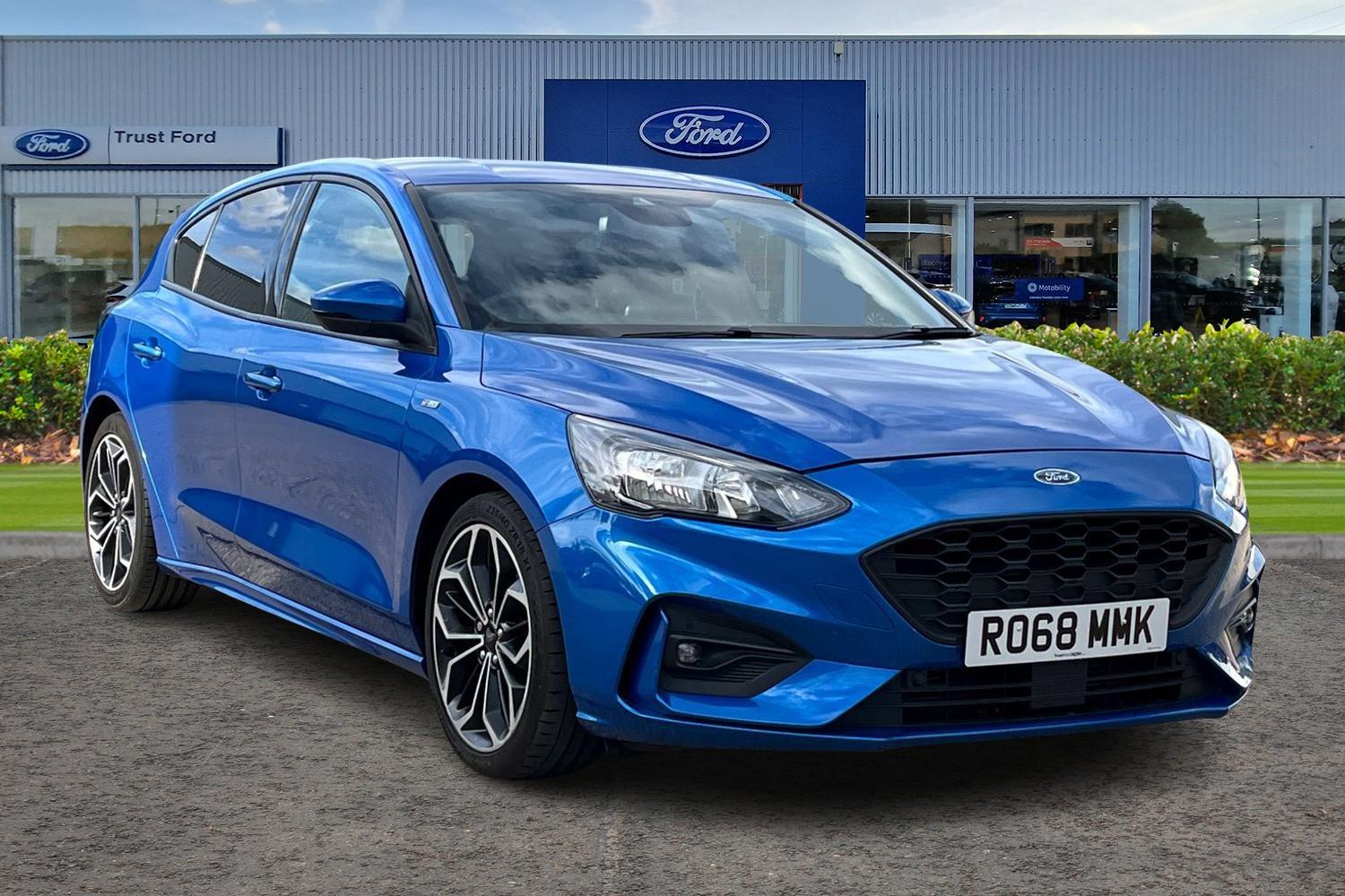 Ford Focus Photo 0