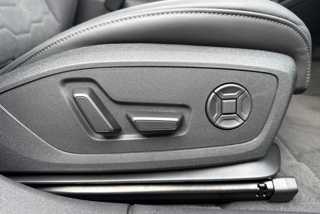 AUDI A6 Photo 33