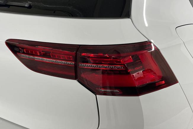 VOLKSWAGEN Golf Photo 18
