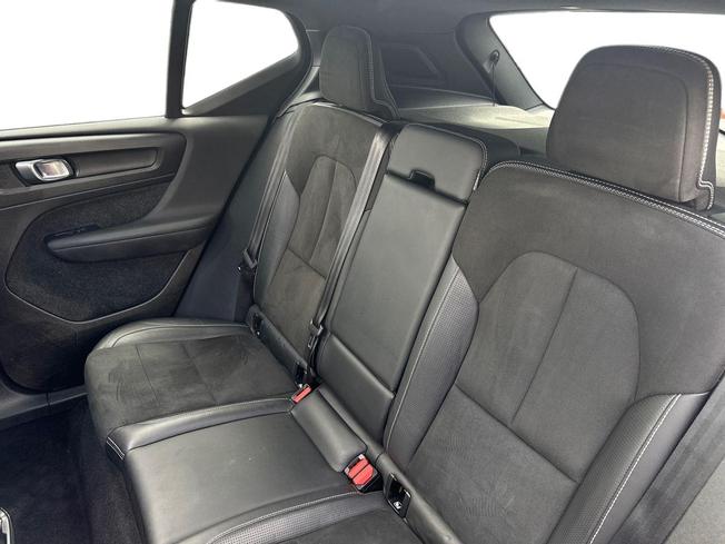 VOLVO Xc40 Photo 9