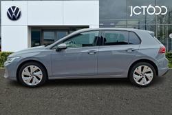 VOLKSWAGEN Golf Photo 4
