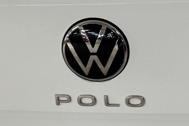 VOLKSWAGEN Polo Photo 25