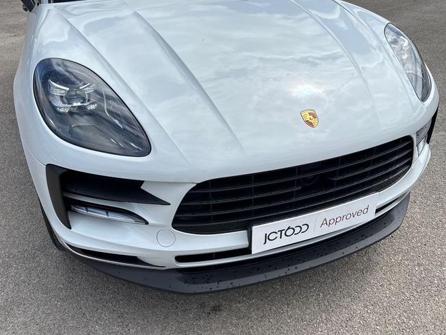 PORSCHE Macan Photo 34