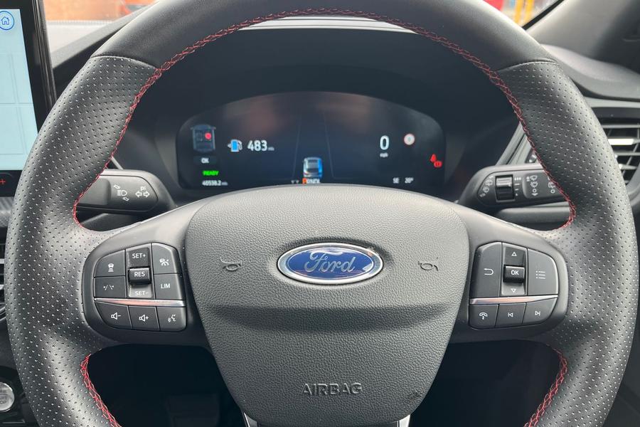 Ford Kuga Photo autoimg-a50316f6c6ed36c928786d046a3c065e28b58e30.jpg
