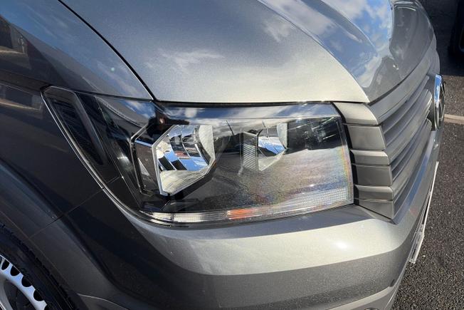 VOLKSWAGEN Crafter Photo 19