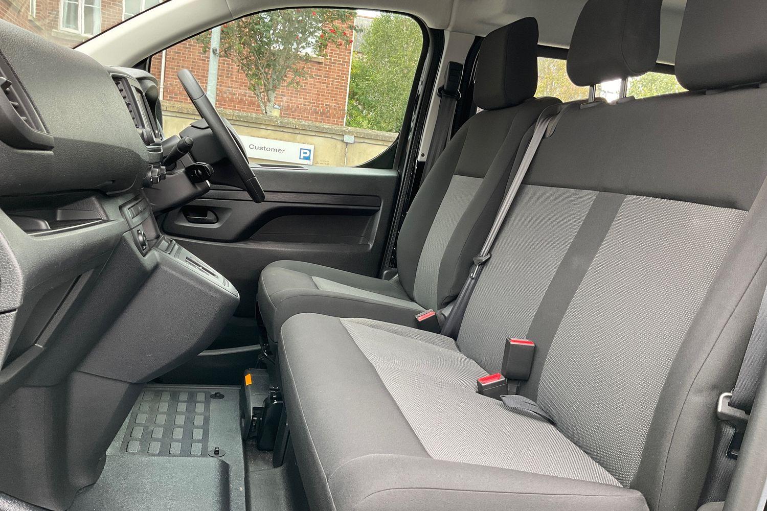 Vauxhall VIVARO LIFE Photo 18