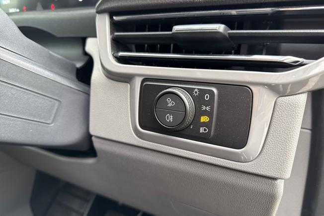 VOLKSWAGEN Transporter Photo 37