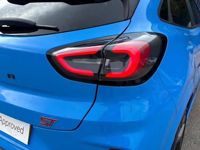 FORD Puma Photo 18
