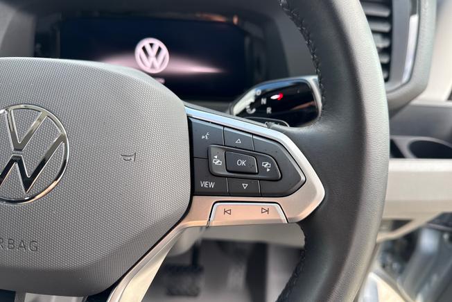 VOLKSWAGEN Crafter Photo 17