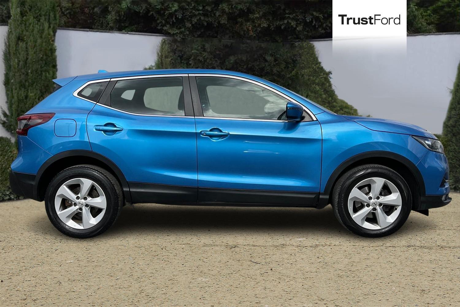 Nissan QASHQAI Photo 2