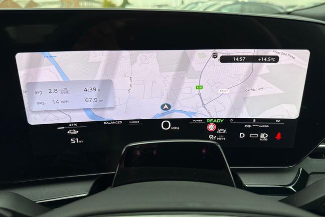 AUDI Q6 E-Tron Photo 23