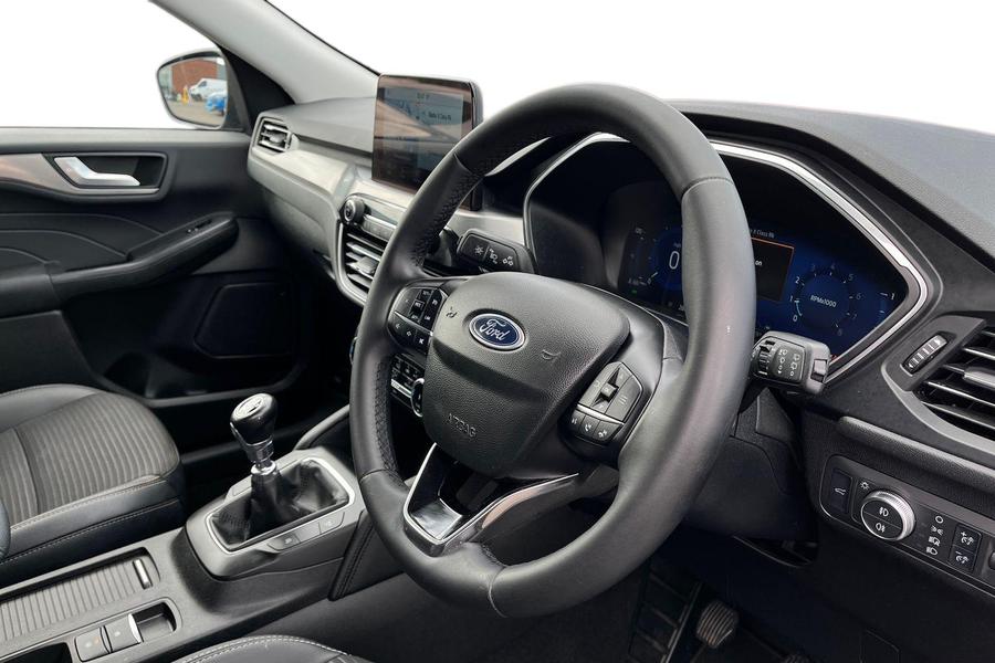 Ford Kuga Photo autoimg-a50ebd404db2a35c0b596399a3108a26edb25303.jpg