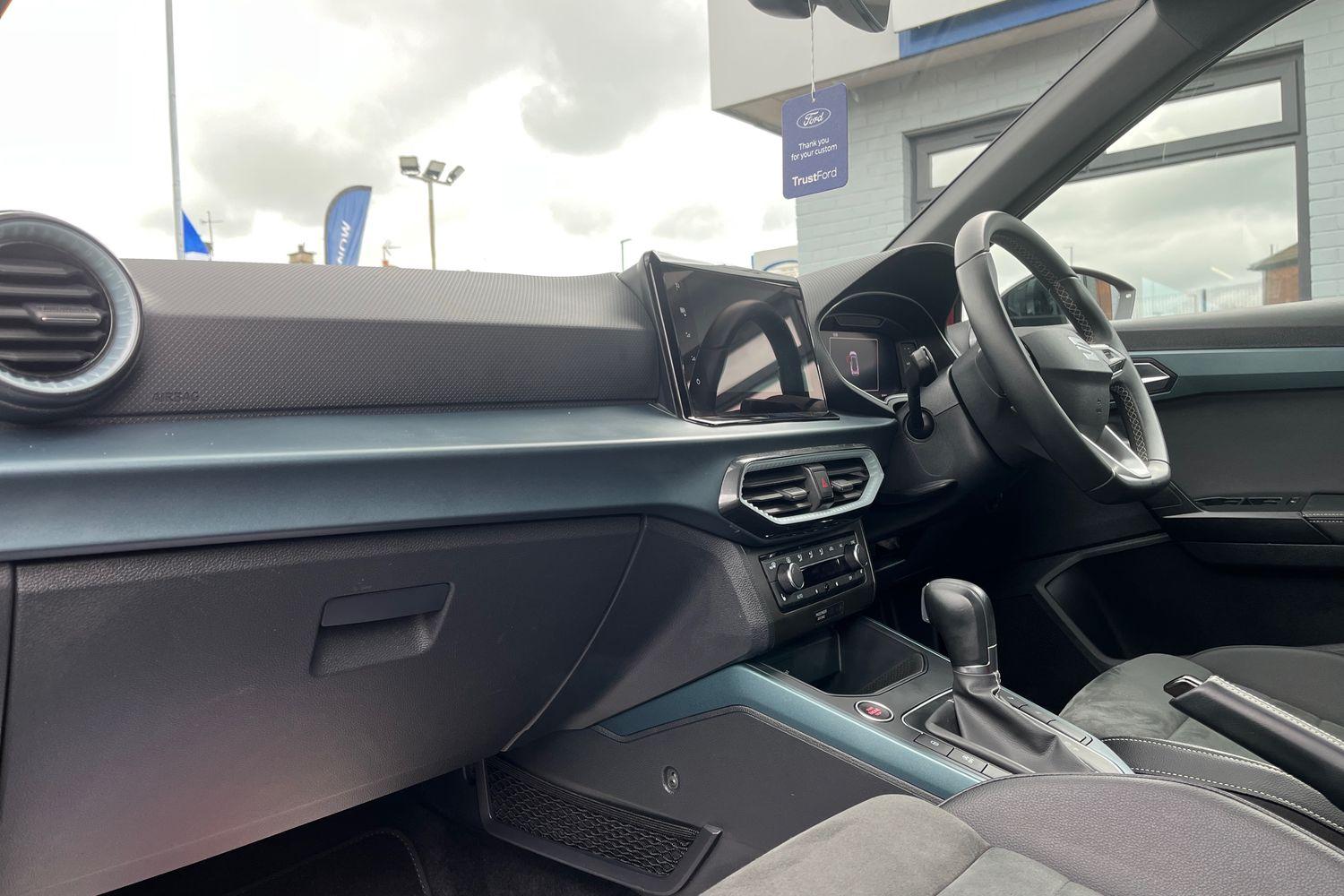 SEAT Arona Photo 17