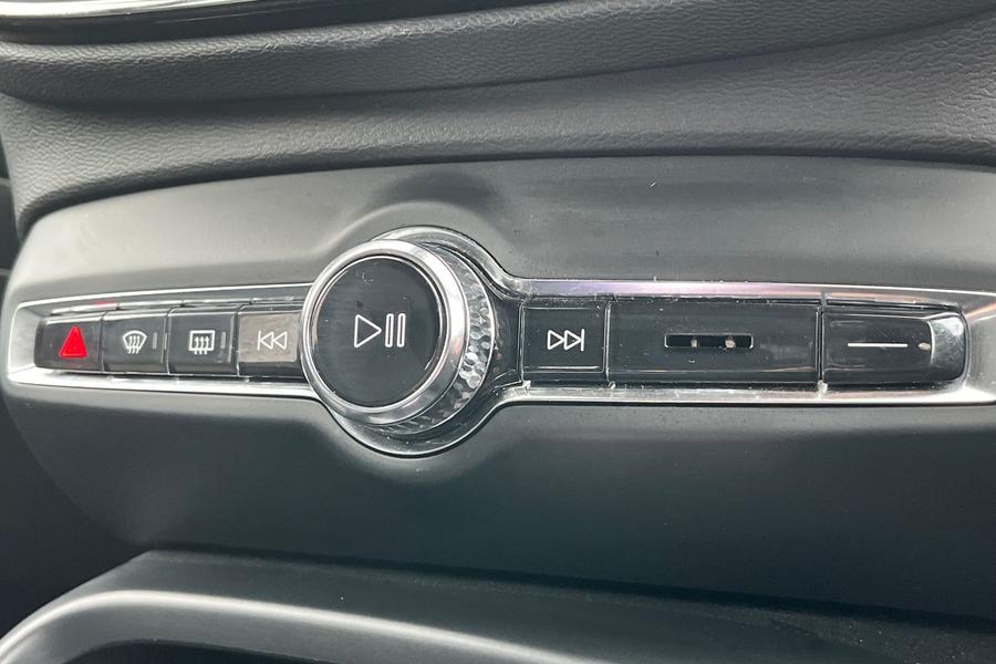 Volvo XC40 Photo autoimg-a5154dd2bd8200e8a847fb7bd44b64298f54a699.jpg