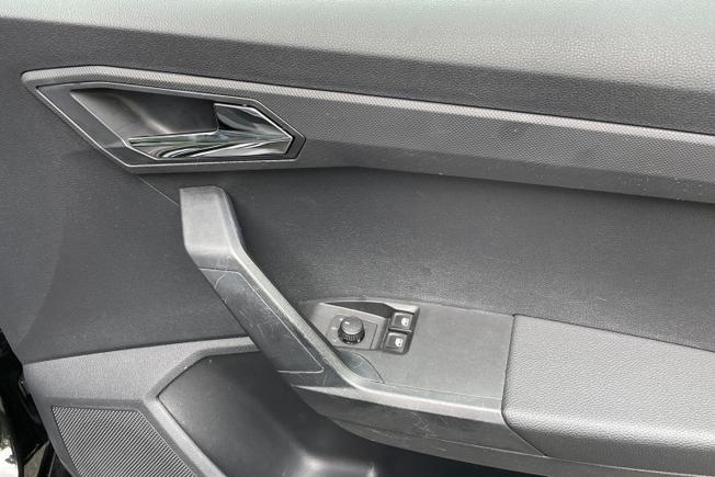 SEAT Ibiza Photo 22