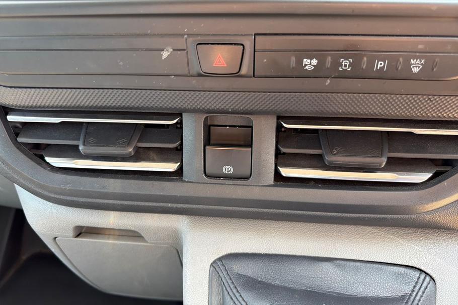 Used Ford TRANSIT CUSTOM LG25ZWR 30