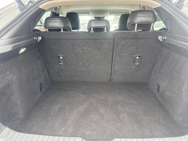 MAZDA CX-30 Photo 12