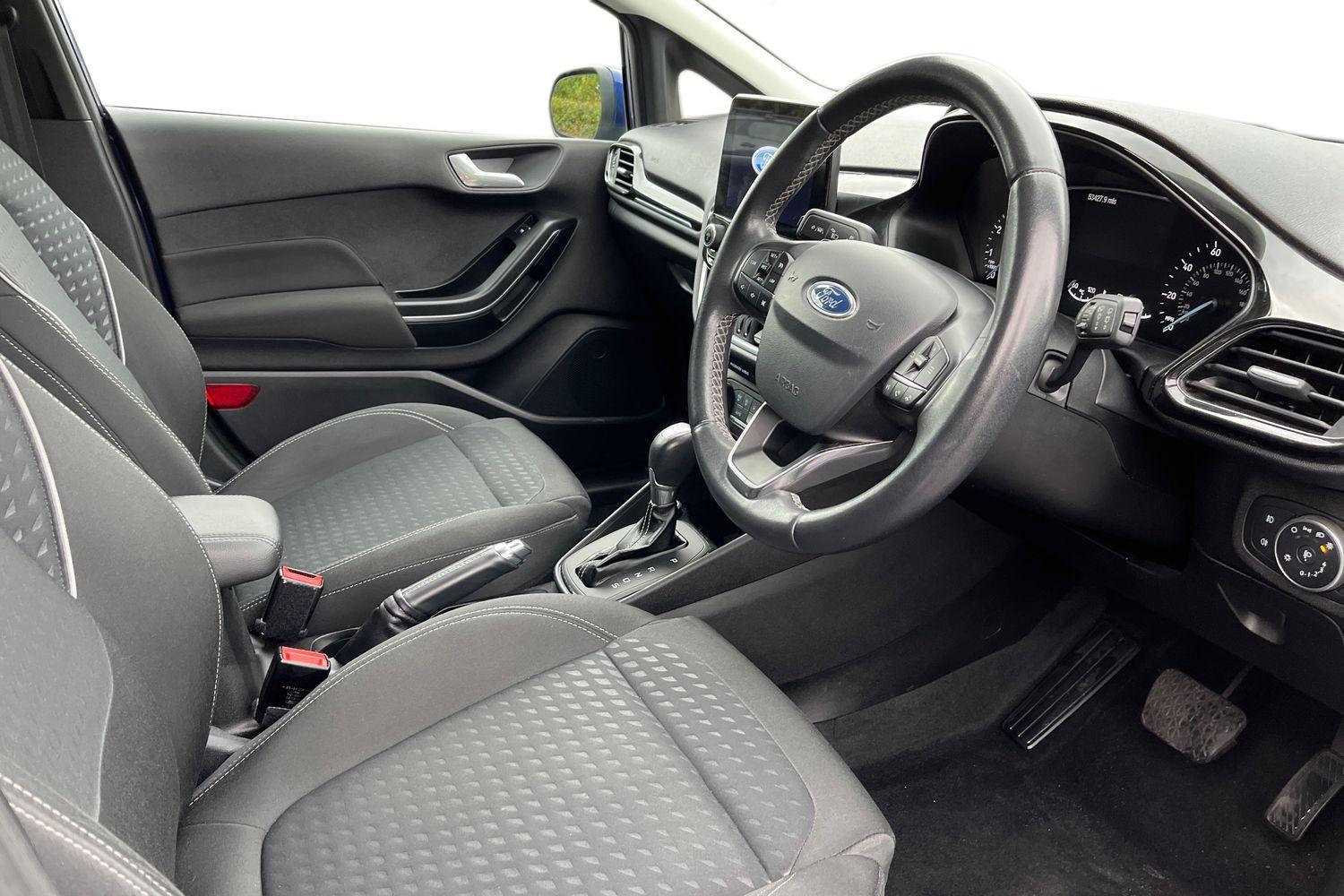 Ford Fiesta Photo 8