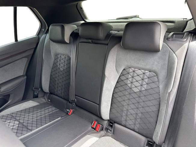 VOLKSWAGEN Golf Photo 9