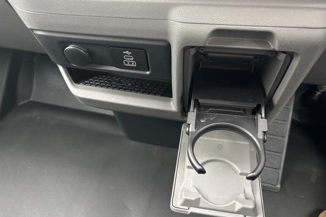 VOLKSWAGEN Transporter Photo 22