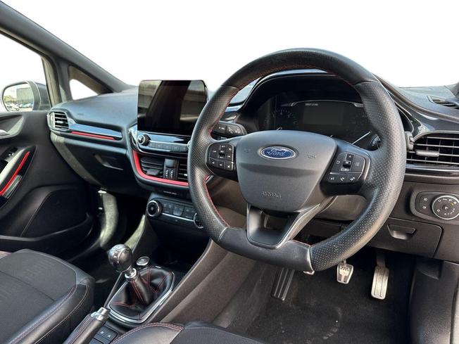 FORD Fiesta Photo 6