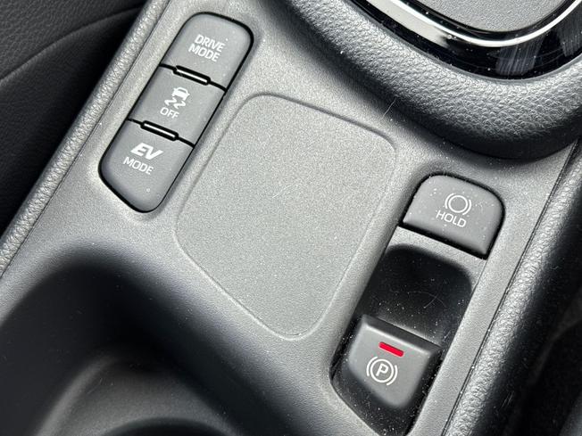 TOYOTA Yaris Photo 53